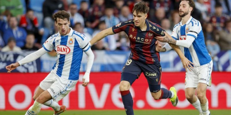 Soi kèo Espanyol vs Levante chi tiết